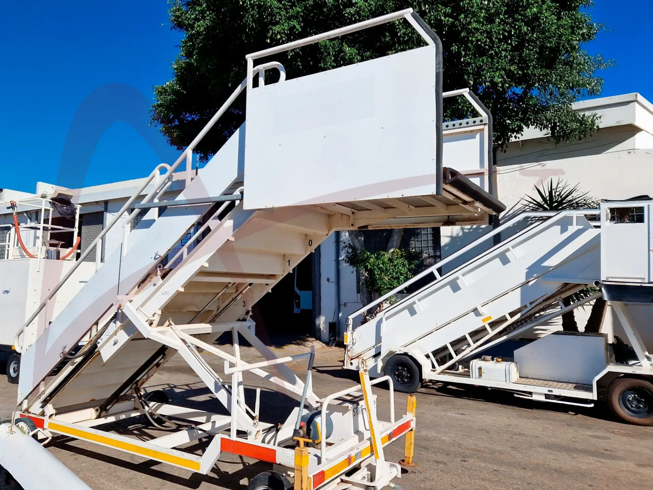 YUMBO ERP-RM-I - Escalera de pasajeros: foto 1 YUMBO ERP-RM-I - Escalera de pasajeros: foto 1