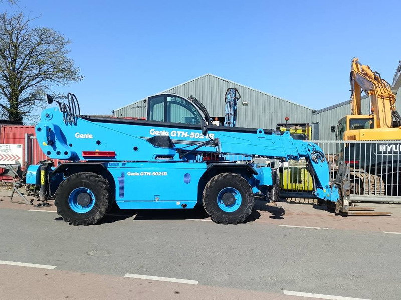 Genie GTH 5021 R roterende verreiker telescopic lade 21m - Manipulador telescópico: foto 4 Genie GTH 5021 R roterende verreiker telescopic lade 21m - Manipulador telescópico: foto 4