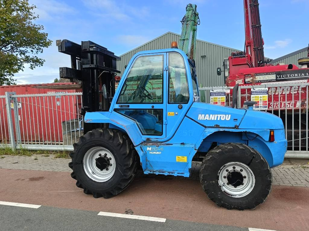 Carretilla elevadora diésel Manitou M 50.4 T ruw terrein heftruck forklift stapler 4x4: foto 1