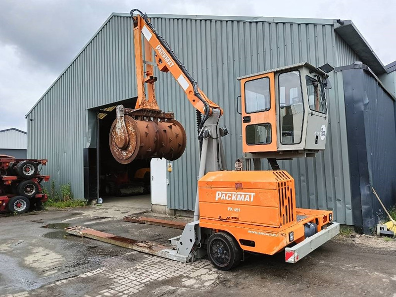 PACKMAT PK451containeraandruk afval arm compactor - Maquinaria de construcción: foto 2 PACKMAT PK451containeraandruk afval arm compactor - Maquinaria de construcción: foto 2