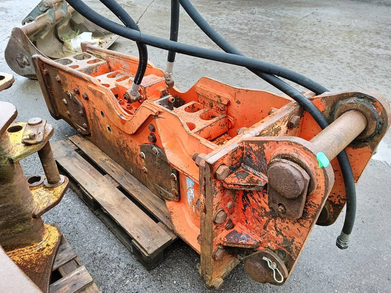 NPK E 210 GH9 hamer hammer hydraulic 18-25 ton 2000 - Martillo hidráulico para Maquinaria de construcción: foto 5 NPK E 210 GH9 hamer hammer hydraulic 18-25 ton 2000 - Martillo hidráulico para Maquinaria de construcción: foto 5