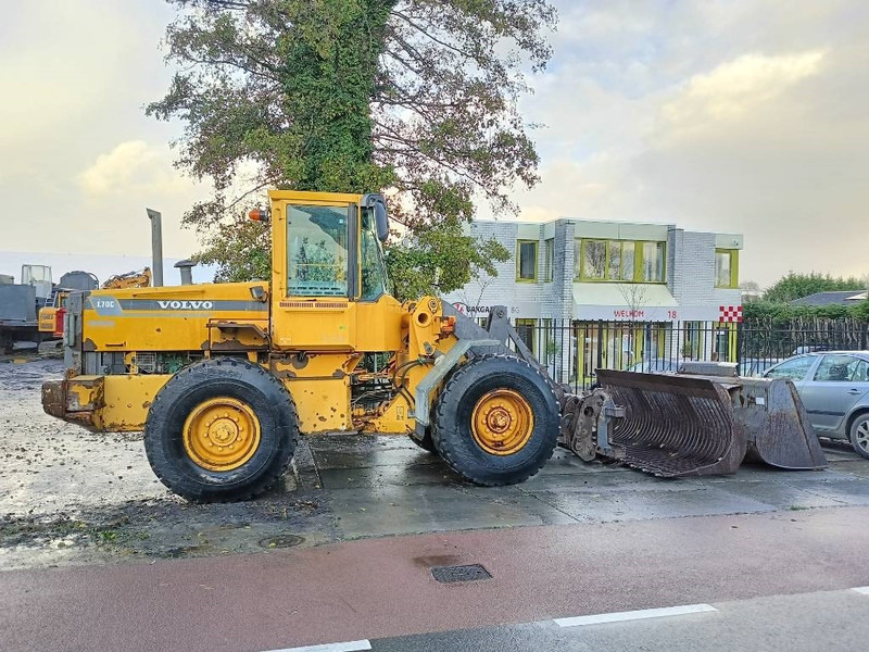 Volvo L 70 C shovel wiellader loader shovel + 3 bakken - Cargadora de ruedas: foto 5 Volvo L 70 C shovel wiellader loader shovel + 3 bakken - Cargadora de ruedas: foto 5