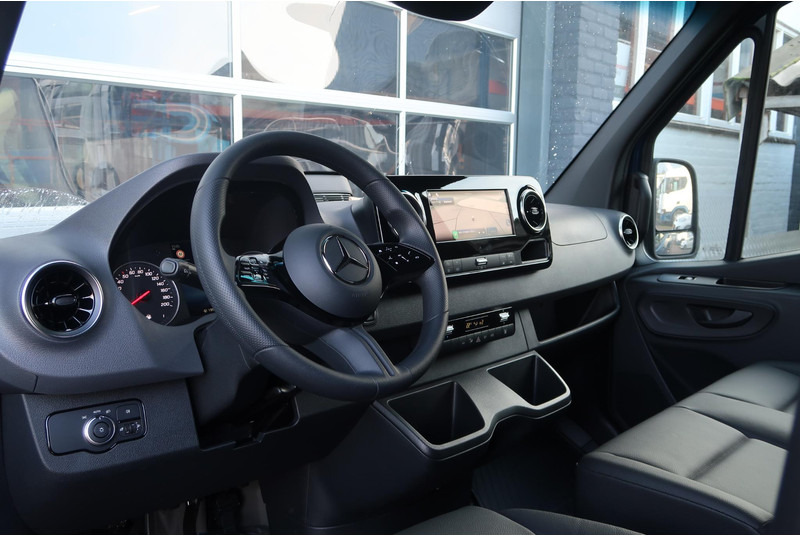 Mercedes-Benz Sprinter 519 CDI L2H1 AUT/ N2/ 5T/ ACC/ CAMERA/ MBUX GR/ TREKHAAK - Furgón: foto 2 Mercedes-Benz Sprinter 519 CDI L2H1 AUT/ N2/ 5T/ ACC/ CAMERA/ MBUX GR/ TREKHAAK - Furgón: foto 2