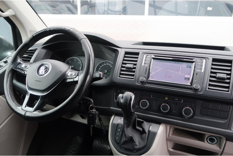 Volkswagen Transporter 2.0 TDI L1H1 Highline AUT/ LED/ ACC/ 2X DEUR/ NAVI/ AIRCO/ TREKHAAK - Furgoneta pequeña: foto 5 Volkswagen Transporter 2.0 TDI L1H1 Highline AUT/ LED/ ACC/ 2X DEUR/ NAVI/ AIRCO/ TREKHAAK - Furgoneta pequeña: foto 5