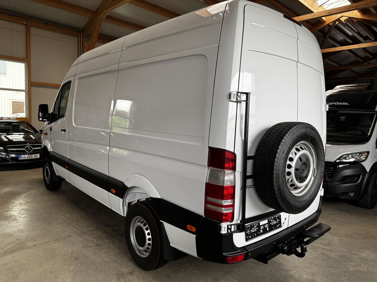 Mercedes-Benz Sprinter 319 CDI 4x4 3.0 V6 Untersetzung 1a! - Cámper: foto 1 Mercedes-Benz Sprinter 319 CDI 4x4 3.0 V6 Untersetzung 1a! - Cámper: foto 1