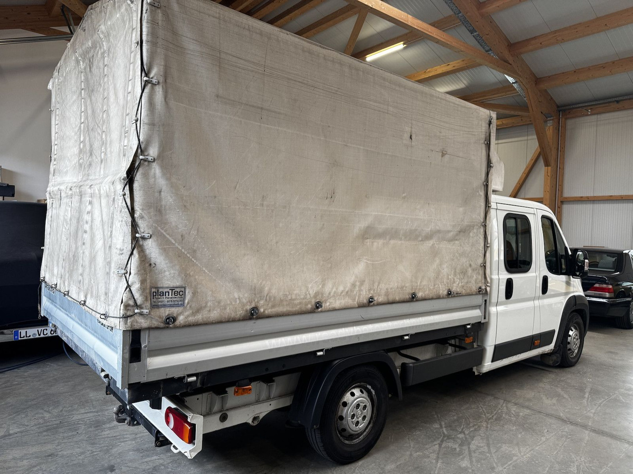 Peugeot Boxer 165 HDI Doka Pritsche Plane Ladekran - Caja abierta furgoneta, Furgoneta combi: foto 5 Peugeot Boxer 165 HDI Doka Pritsche Plane Ladekran - Caja abierta furgoneta, Furgoneta combi: foto 5