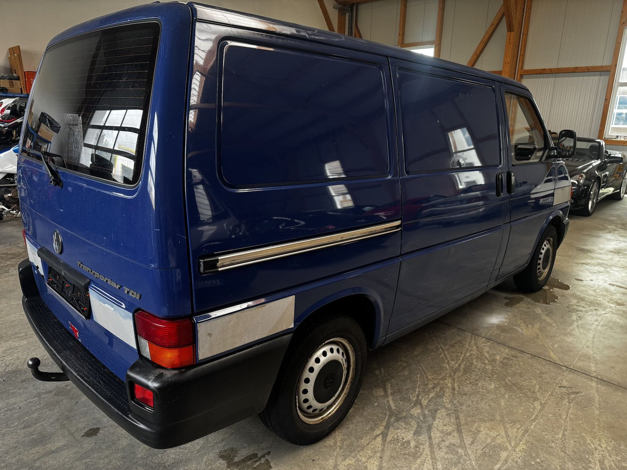 Volkswagen T4 2.5 TDI Syncro 1. Hand - Furgoneta pequeña: foto 5 Volkswagen T4 2.5 TDI Syncro 1. Hand - Furgoneta pequeña: foto 5