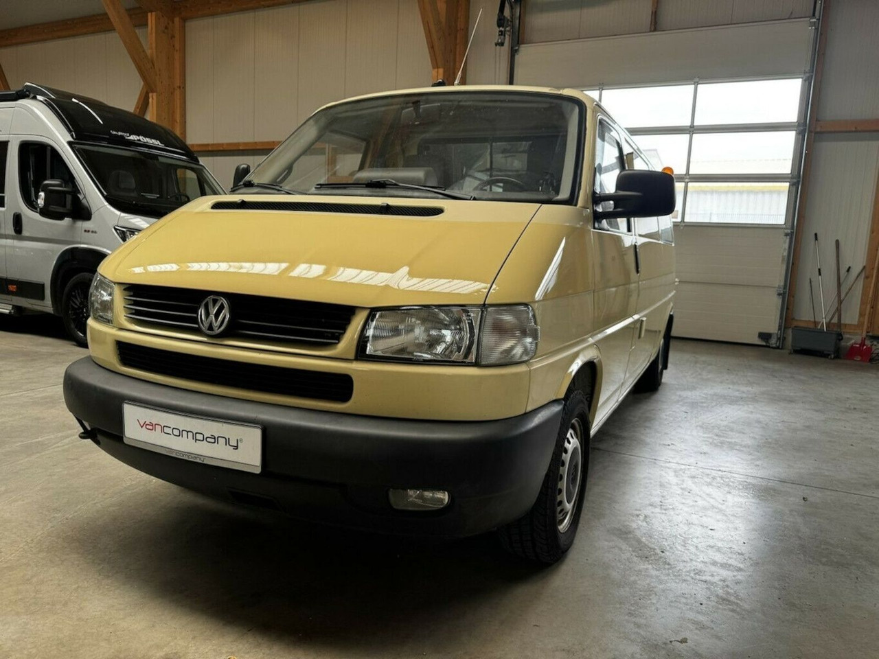 Volkswagen T4 2.5 TDI Syncro 4x4 lang 1. Hand! - Cámper: foto 1 Volkswagen T4 2.5 TDI Syncro 4x4 lang 1. Hand! - Cámper: foto 1