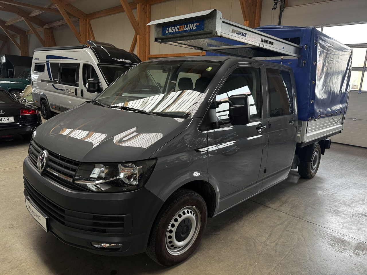 Volkswagen T6 Doka 2.0 TDI 4Motion Plane puregrey - Furgoneta con caja de lona, Furgoneta combi: foto 1 Volkswagen T6 Doka 2.0 TDI 4Motion Plane puregrey - Furgoneta con caja de lona, Furgoneta combi: foto 1