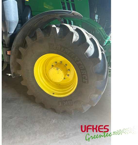 John Deere 6215 R - Tractor: foto 3 John Deere 6215 R - Tractor: foto 3