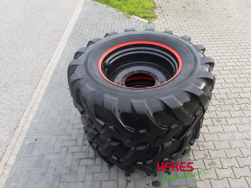 Nokian Bandenset met velg - Maquinaria forestal: foto 5 Nokian Bandenset met velg - Maquinaria forestal: foto 5
