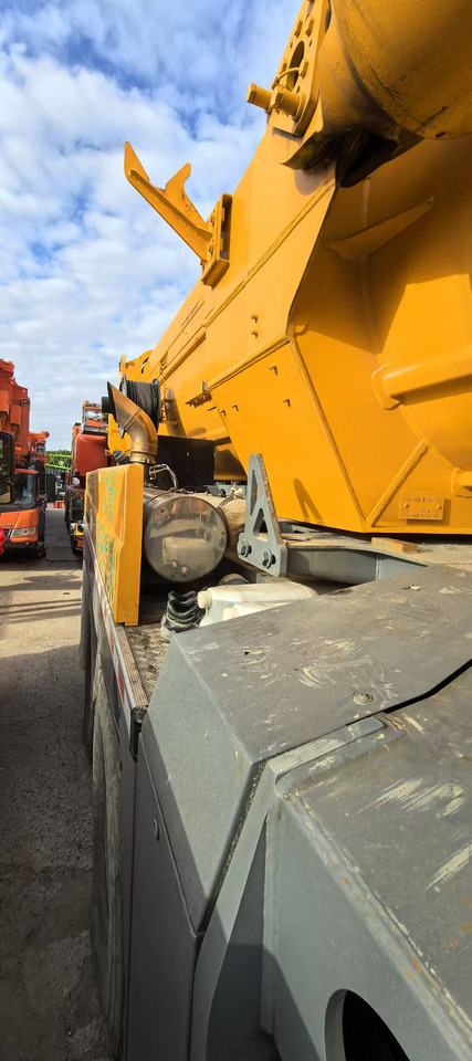 LIEBHERR Second Hand Truck Mounted Crane LTM1500-8.1 Heavy Duty Mobile Crane With High Quality - Autogrúa: foto 4 LIEBHERR Second Hand Truck Mounted Crane LTM1500-8.1 Heavy Duty Mobile Crane With High Quality - Autogrúa: foto 4