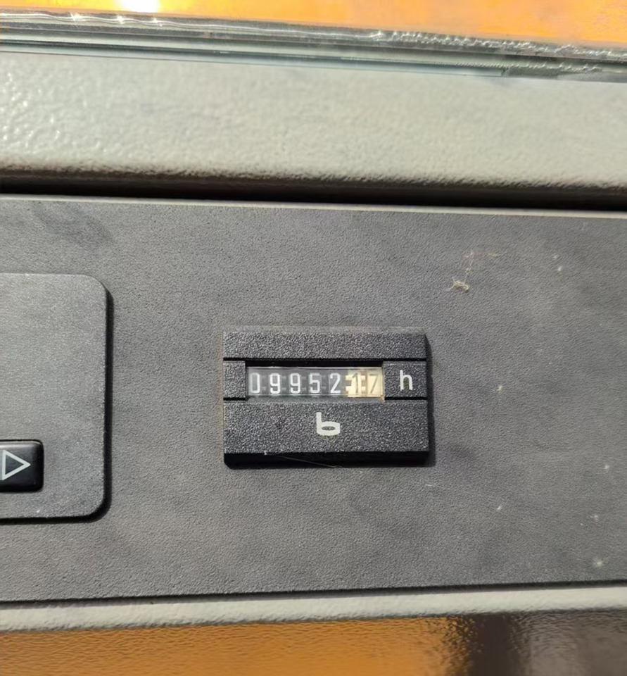 Liebherr LTM1500-8 Used Mobile Crane 500 ton Lifting Hydraulic Truck Crane - Autogrúa: foto 3 Liebherr LTM1500-8 Used Mobile Crane 500 ton Lifting Hydraulic Truck Crane - Autogrúa: foto 3