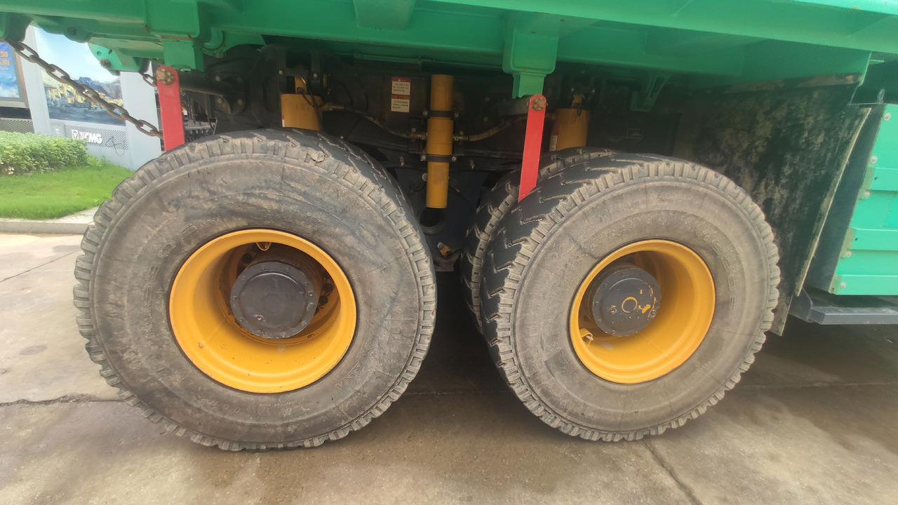 XCMG Official 2022 Year Used 72 Ton Cheap Tipper Truck XDR80TE Dumper Truck Price - Dúmper: foto 5 XCMG Official 2022 Year Used 72 Ton Cheap Tipper Truck XDR80TE Dumper Truck Price - Dúmper: foto 5