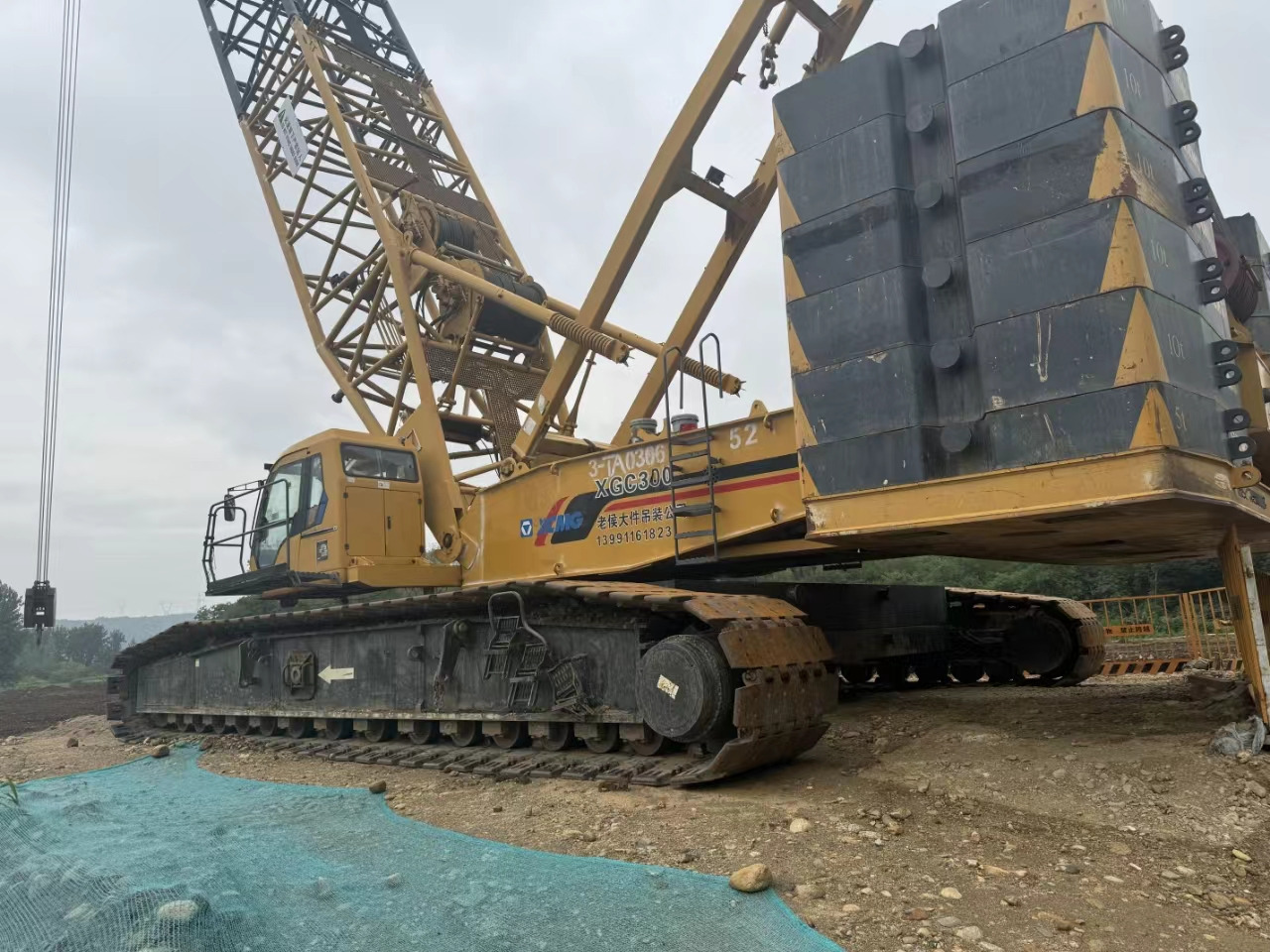 XCMG Official Second Hand Crawler Crane Lifting Equipment Mobile XGC300 300 Ton Crane Price - Grúa sobre orugas: foto 2 XCMG Official Second Hand Crawler Crane Lifting Equipment Mobile XGC300 300 Ton Crane Price - Grúa sobre orugas: foto 2