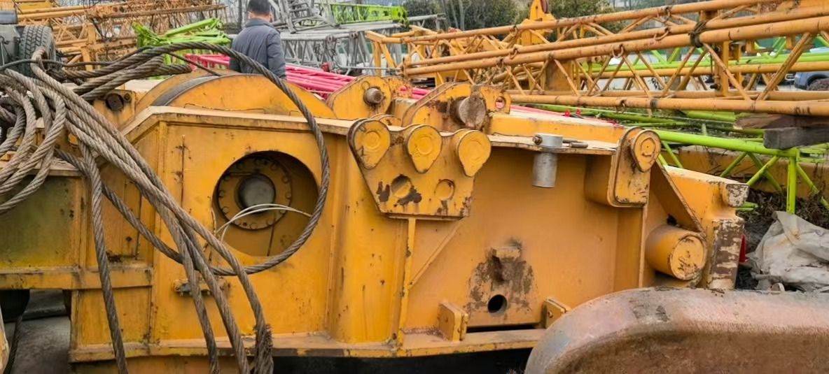 Grúa todo terreno XCMG Official Used Hydraulic Pickup Truck Crane QAY400 All Terrain Cranes Price List: foto 6