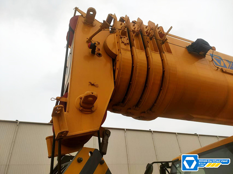 XCMG QY180K5C 180ton second hand truck crane for sale - Autogrúa: foto 3 XCMG QY180K5C 180ton second hand truck crane for sale - Autogrúa: foto 3