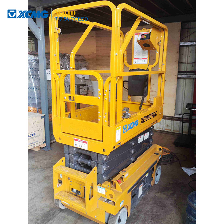 XCMG XG0607DC 6m diesel wheeled scissor lift for sale - Plataforma de tijeras: foto 1 XCMG XG0607DC 6m diesel wheeled scissor lift for sale - Plataforma de tijeras: foto 1