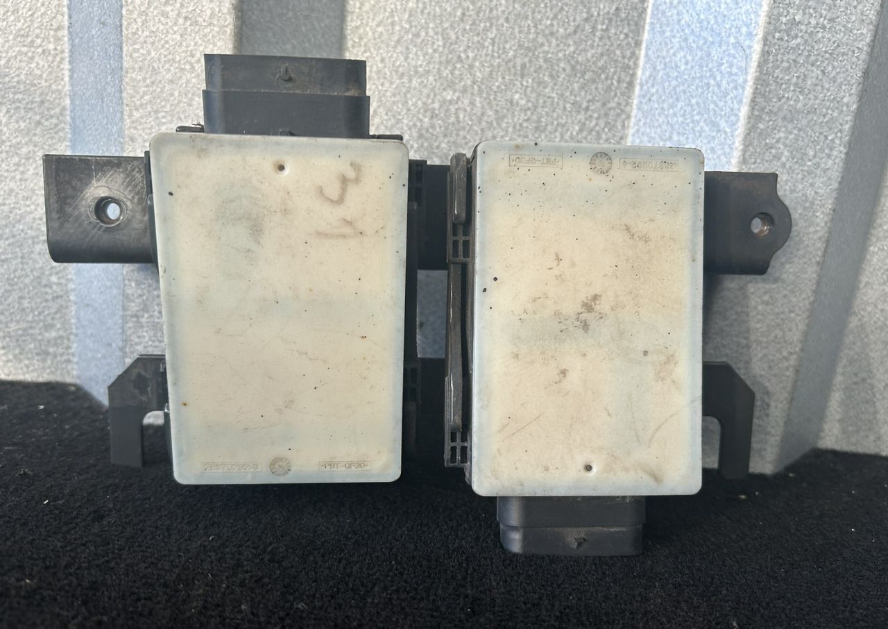 ACTROS MP4 RBZ RADAR CONTROL MODULE - Unidad de control: foto 1 ACTROS MP4 RBZ RADAR CONTROL MODULE - Unidad de control: foto 1