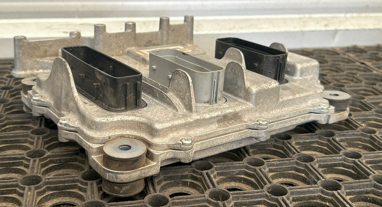 DAF ENGINE CONTROLLER DAF CF EURO 6 - Unidad de control: foto 5 DAF ENGINE CONTROLLER DAF CF EURO 6 - Unidad de control: foto 5