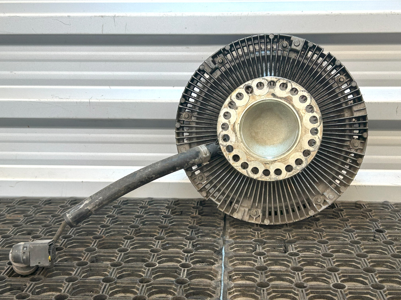 DAF VISCOTIC CLUTCH VISCO DAF XF 106 460 - Ventilador: foto 2 DAF VISCOTIC CLUTCH VISCO DAF XF 106 460 - Ventilador: foto 2