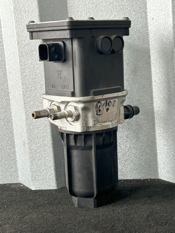 DAF XF 106 480 ADBLUE PUMP 4388105 A052Y605 - Silenciador/ Sistema de escape para Camión: foto 5 DAF XF 106 480 ADBLUE PUMP 4388105 A052Y605 - Silenciador/ Sistema de escape para Camión: foto 5