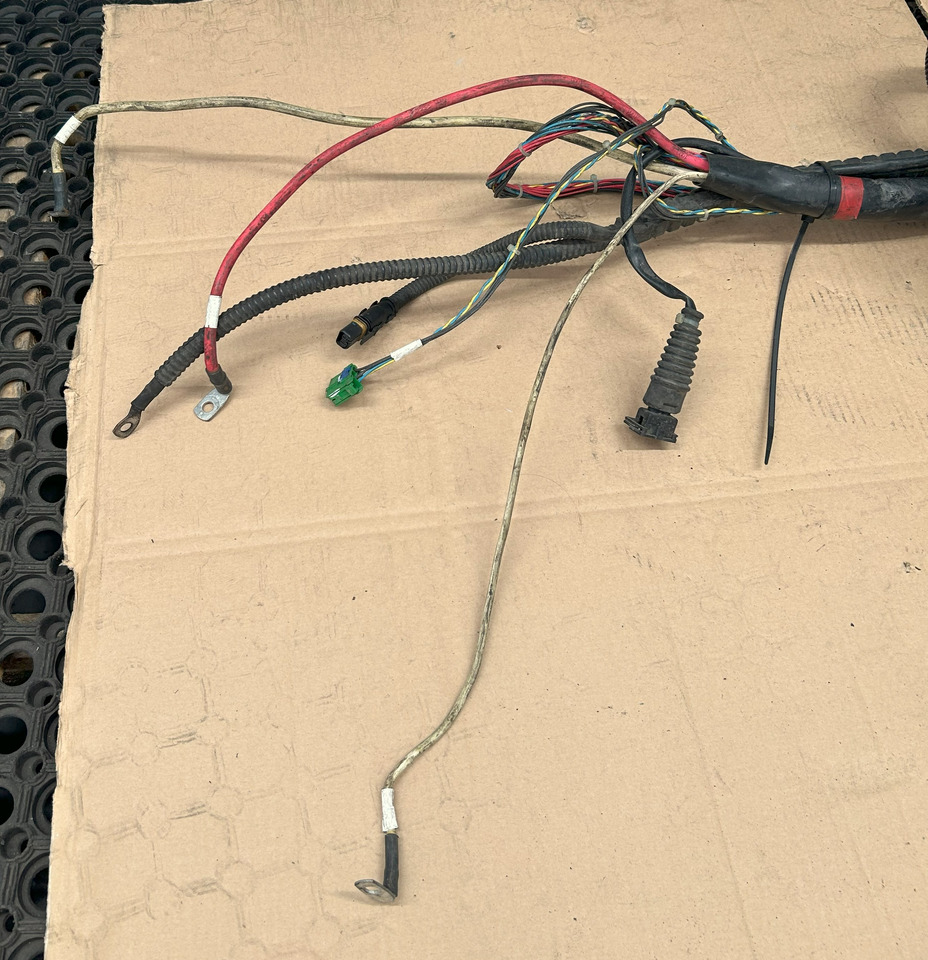 DAF XF 106 J3B ENGINE WIRING HARNESS - Cables/ Alambres: foto 2 DAF XF 106 J3B ENGINE WIRING HARNESS - Cables/ Alambres: foto 2