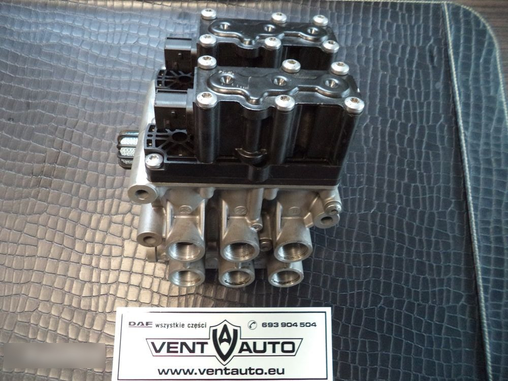 DAF Zawór zawieszenia ECAS   DAF XF 106 truck - Válvula para Camión: foto 3 DAF Zawór zawieszenia ECAS   DAF XF 106 truck - Válvula para Camión: foto 3