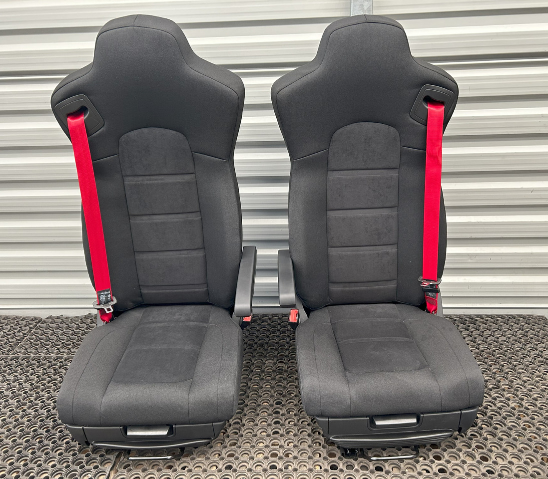 IVECO NEW SET OF SEATS IVECO S-WAY - Asiento: foto 2 IVECO NEW SET OF SEATS IVECO S-WAY - Asiento: foto 2