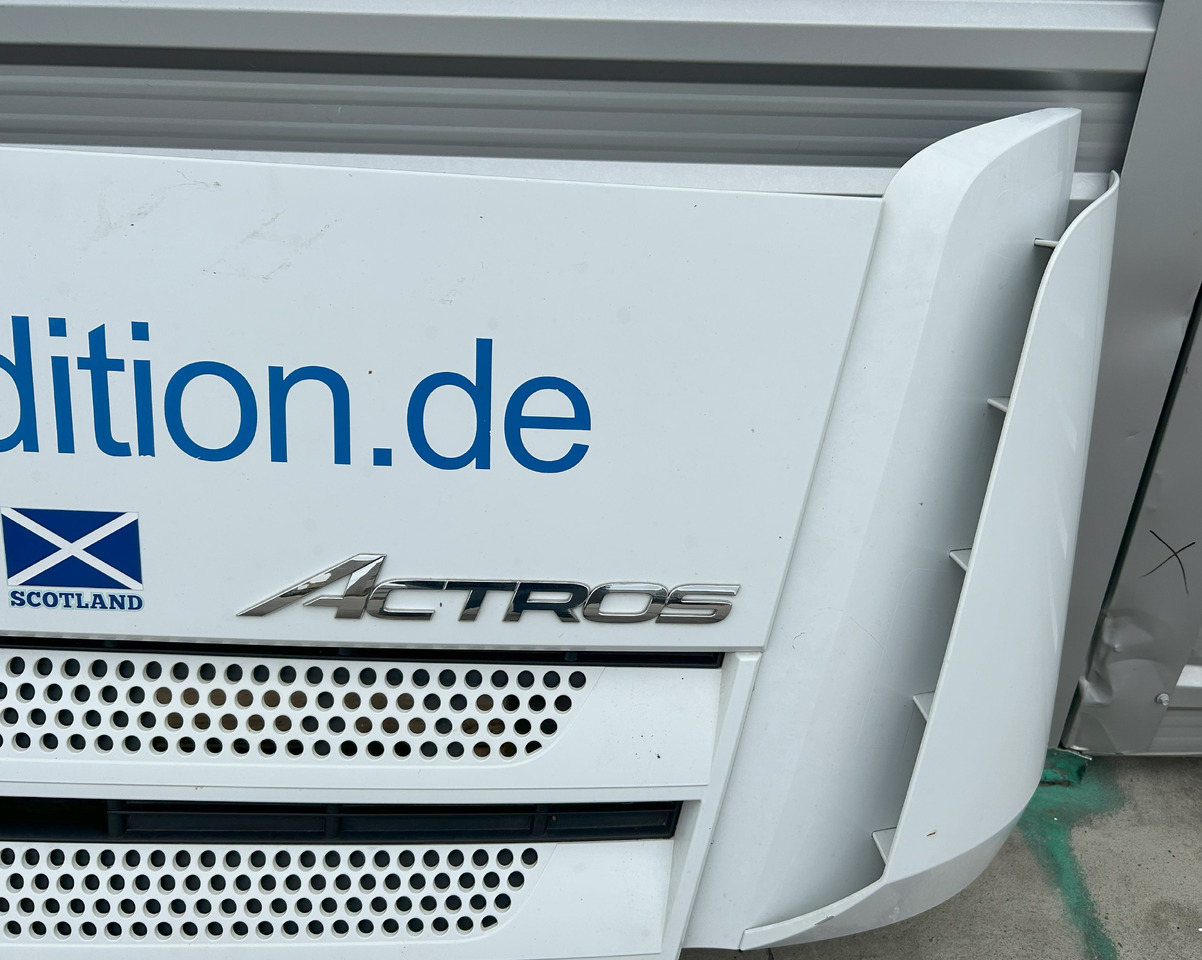 MERCEDES-BENZ ACTROS MP4 FRONT PANEL COMPLETE HOOD AND GRILL - Carrocería y exterior: foto 2 MERCEDES-BENZ ACTROS MP4 FRONT PANEL COMPLETE HOOD AND GRILL - Carrocería y exterior: foto 2