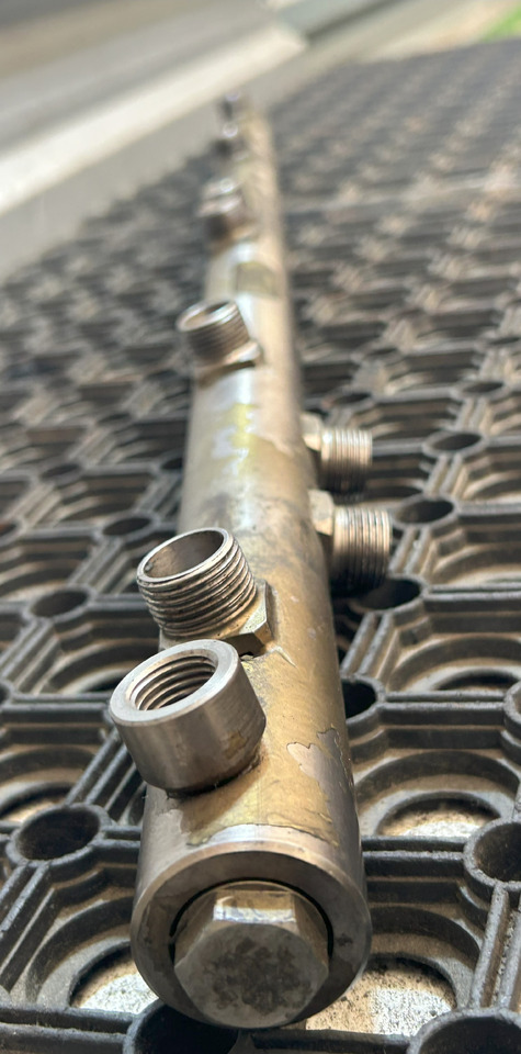 MERCEDES-BENZ Commonrail pressure pipe ACTROS MP4 - Procesamiento de combustible para Camión: foto 2 MERCEDES-BENZ Commonrail pressure pipe ACTROS MP4 - Procesamiento de combustible para Camión: foto 2