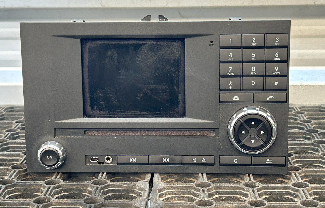 MERCEDES RADIO NAVIGATION MERCEDES ACTROS MP4 - Sistema de navegación: foto 1 MERCEDES RADIO NAVIGATION MERCEDES ACTROS MP4 - Sistema de navegación: foto 1