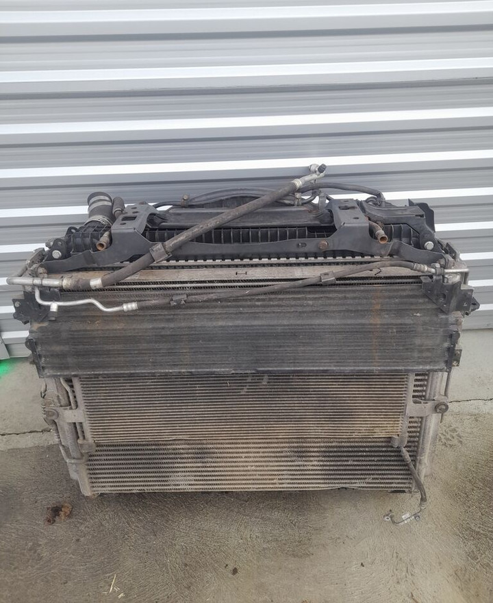 Mercedes-Benz ACTROS MP4 A9605002801 - Intercooler para Camión: foto 1 Mercedes-Benz ACTROS MP4 A9605002801 - Intercooler para Camión: foto 1