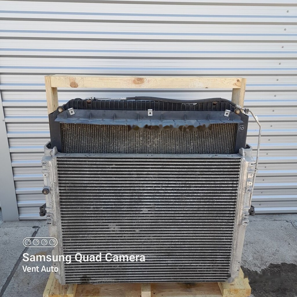 Mercedes-Benz ACTROS MP4 A9605003601 / A9605000002 Mercedes-Benz A9605003601 / A9605000002 - Intercooler para Camión: foto 1 Mercedes-Benz ACTROS MP4 A9605003601 / A9605000002 Mercedes-Benz A9605003601 / A9605000002 - Intercooler para Camión: foto 1