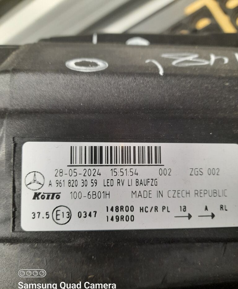 Mercedes-Benz ACTROS MP4 MP5 A9618203059 Mercedes-Benz ACTROS MP4 truck - Faro delantero para Camión: foto 1 Mercedes-Benz ACTROS MP4 MP5 A9618203059 Mercedes-Benz ACTROS MP4 truck - Faro delantero para Camión: foto 1