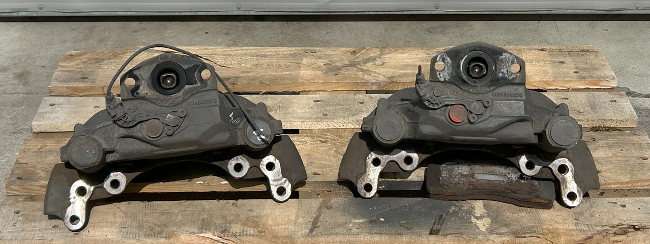 WABCO REAR BRAKE CALIPER SET MERCEDES ACTROS MP4 - Pinza de freno: foto 1 WABCO REAR BRAKE CALIPER SET MERCEDES ACTROS MP4 - Pinza de freno: foto 1