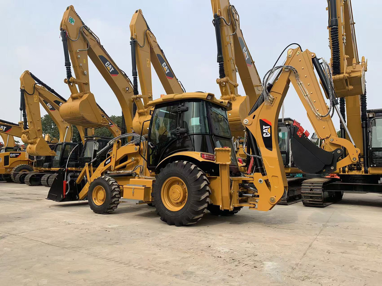 CATERPILLAR Backhoe Loader CAT 420, 418 Good Price on Sale - Retroexcavadora: foto 2 CATERPILLAR Backhoe Loader CAT 420, 418 Good Price on Sale - Retroexcavadora: foto 2