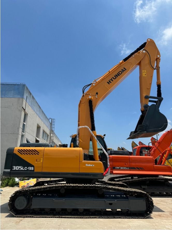 Hyundai 305LC-9S Good Price Used Excavator - Excavadora de cadenas: foto 4 Hyundai 305LC-9S Good Price Used Excavator - Excavadora de cadenas: foto 4