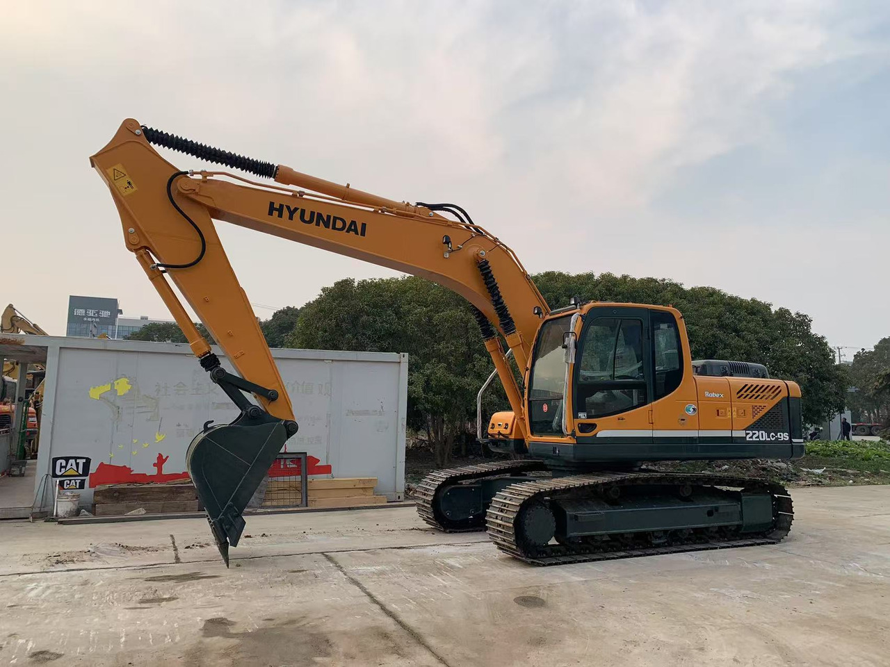 Hyundai Excavator 220LC-9S Secondhand Korea Machine - Excavadora de cadenas: foto 1 Hyundai Excavator 220LC-9S Secondhand Korea Machine - Excavadora de cadenas: foto 1