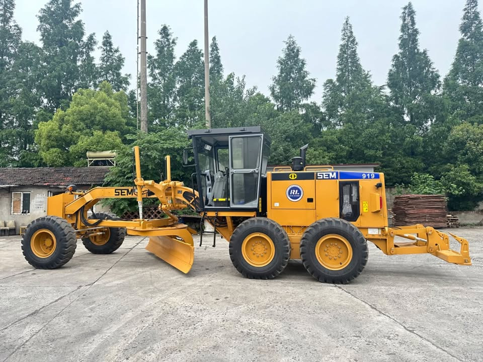 SEM 919 Motor Grader Used Condition - Grader: foto 1 SEM 919 Motor Grader Used Condition - Grader: foto 1