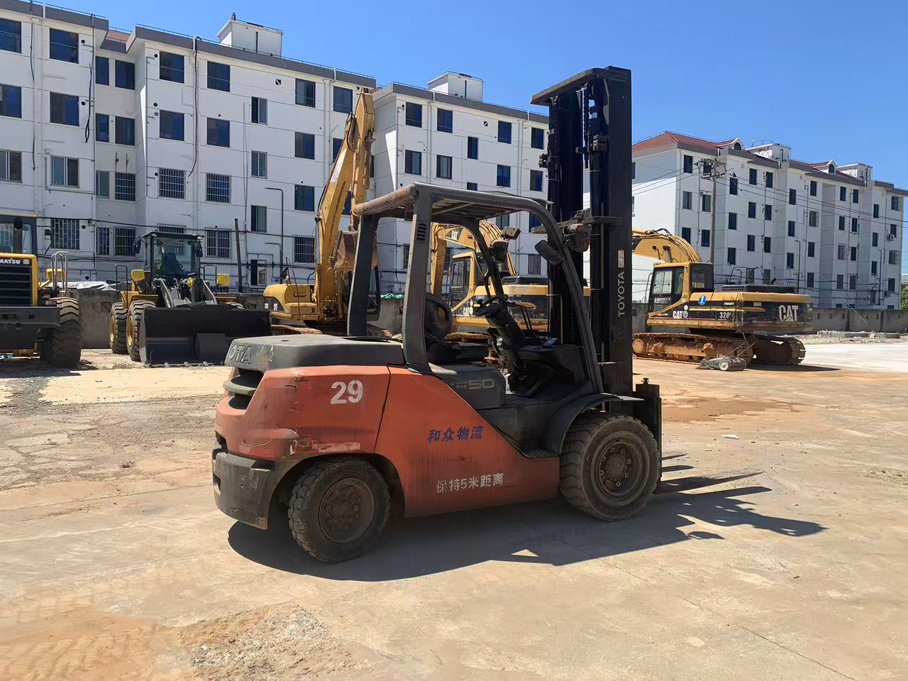 Toyota FD50 Forklift Original Color Japan Forklift with High Mast - Carretilla elevadora diésel: foto 5 Toyota FD50 Forklift Original Color Japan Forklift with High Mast - Carretilla elevadora diésel: foto 5