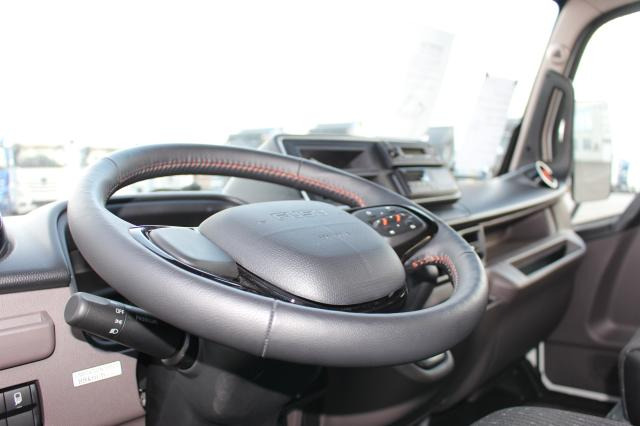 Camión chasis FUSO eCanter 4C15E: foto 10