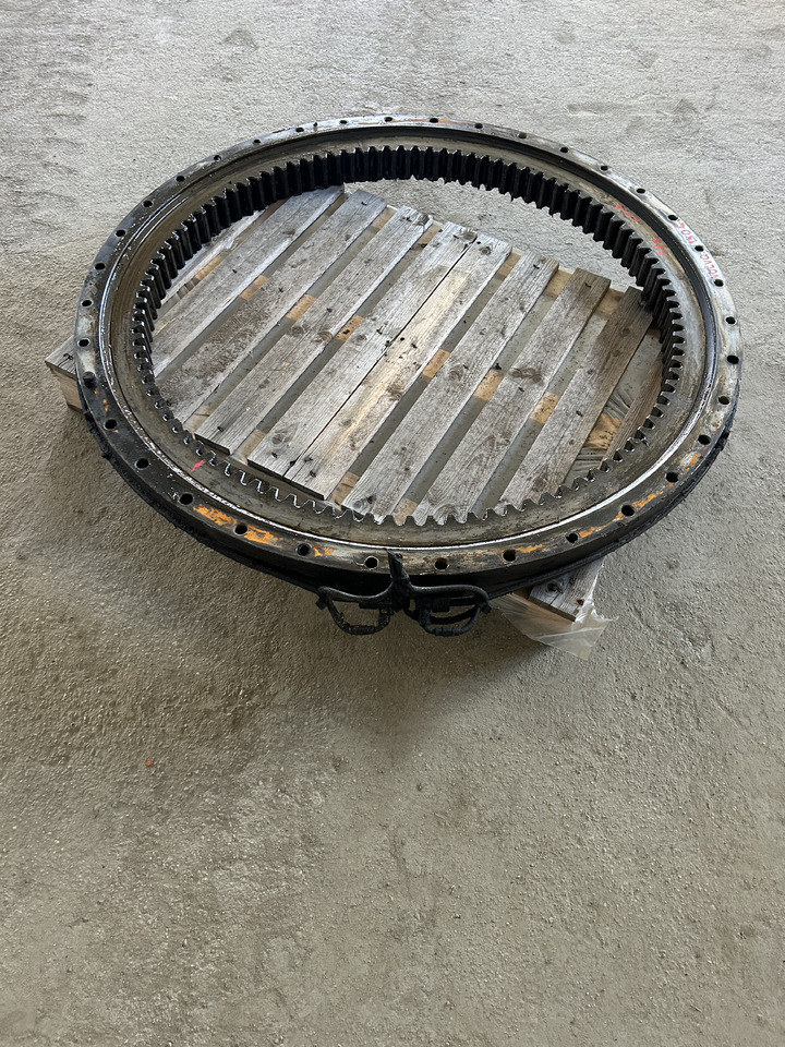 Volvo EW140C - Corona de giro para Excavadora de ruedas: foto 2 Volvo EW140C - Corona de giro para Excavadora de ruedas: foto 2