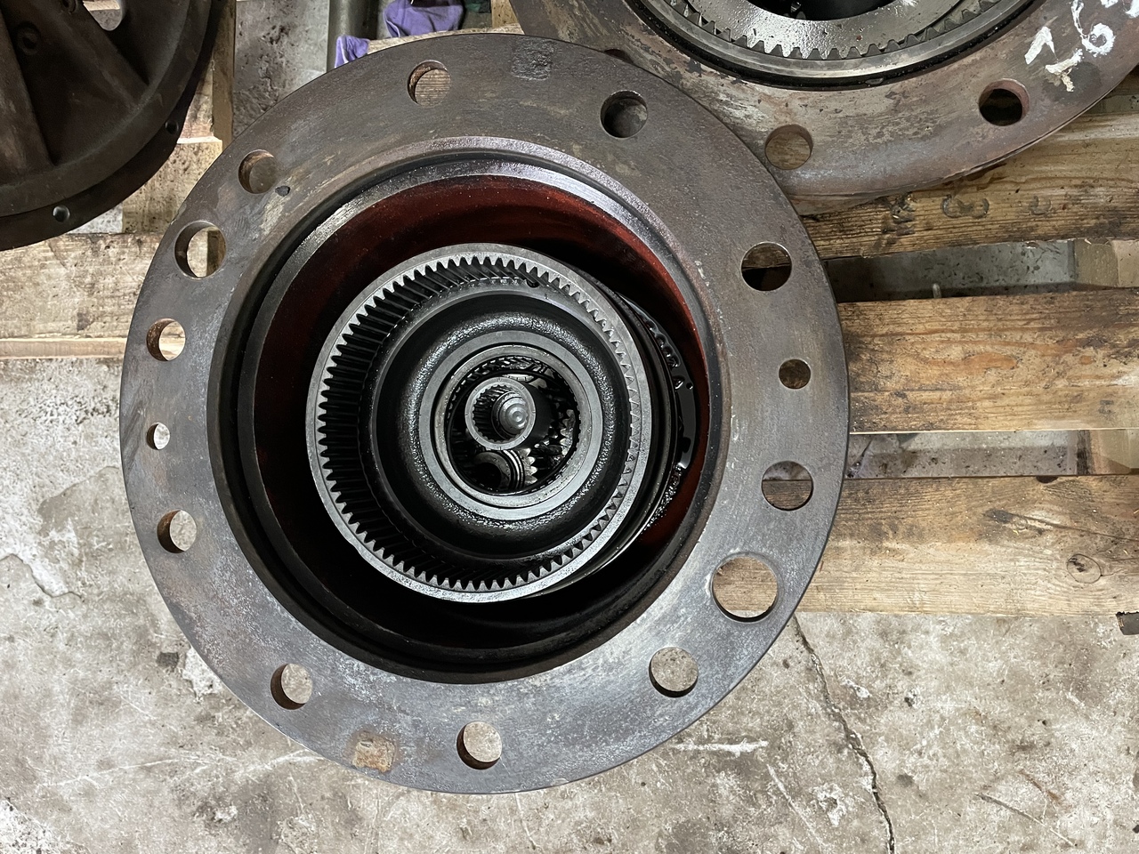 ZF zwolnica MS-E3050 - Eje y piezas para Excavadora: foto 2 ZF zwolnica MS-E3050 - Eje y piezas para Excavadora: foto 2