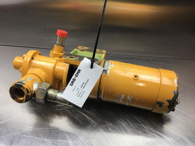 Liebherr A900 B / A900 Li / A900C / A902 INDUSTRIAL / A902 Li - Bomba de combustible: foto 4 Liebherr A900 B / A900 Li / A900C / A902 INDUSTRIAL / A902 Li - Bomba de combustible: foto 4