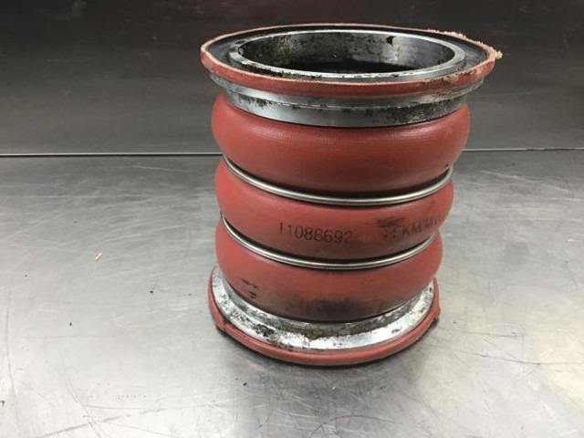 Liebherr Air Hose - Pieza de aire acondicionado: foto 1 Liebherr Air Hose - Pieza de aire acondicionado: foto 1