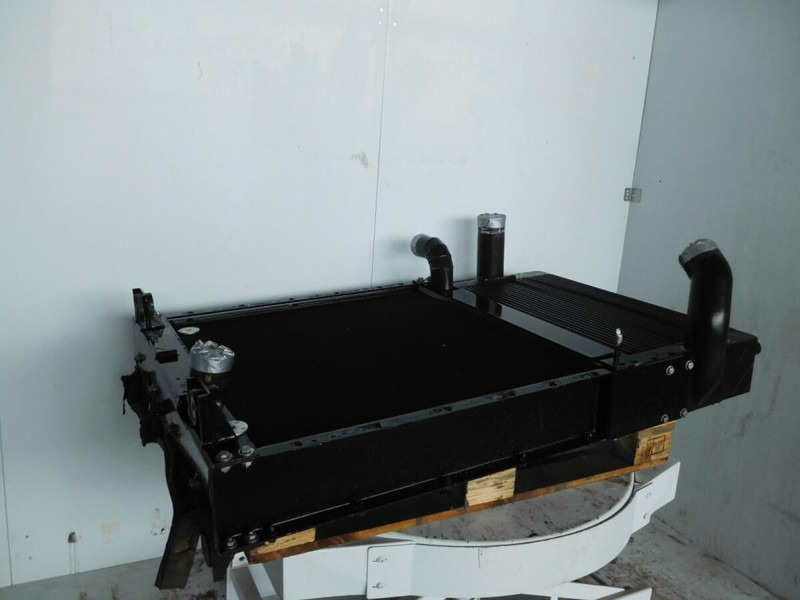 Liebherr Combined Radiator - Radiador: foto 1 Liebherr Combined Radiator - Radiador: foto 1