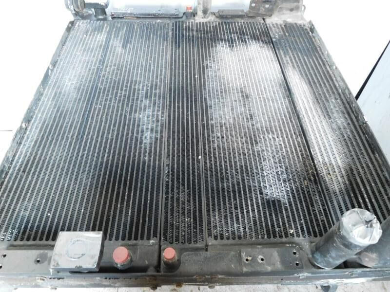 Liebherr Combined Radiator - Radiador: foto 1 Liebherr Combined Radiator - Radiador: foto 1