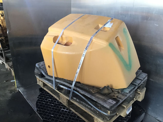 Liebherr Counterweight Left - Contrapeso para Maquinaria de construcción: foto 1 Liebherr Counterweight Left - Contrapeso para Maquinaria de construcción: foto 1