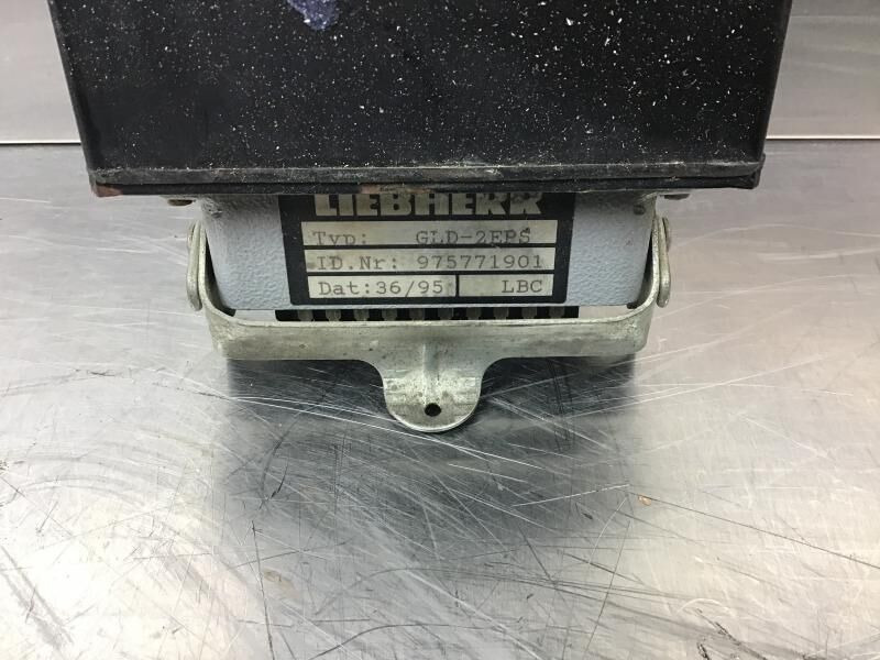 Liebherr Maxiumum Load Relay - Unidad de control: foto 3 Liebherr Maxiumum Load Relay - Unidad de control: foto 3